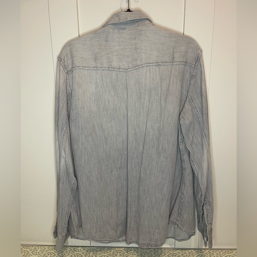 Mossimo Supply Co. VintageWash Gray w White Pearl Snaps Size Large Preloved - Picture 3 of 3